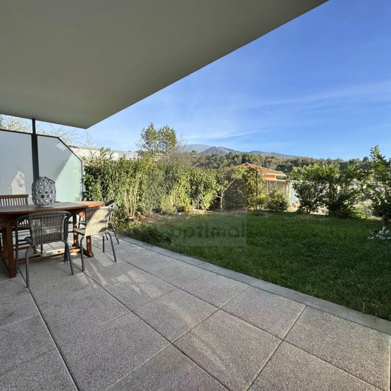 2 PIÈCES ROQUEBRUNE VUE MER JARDIN TERRASSE GARAGES