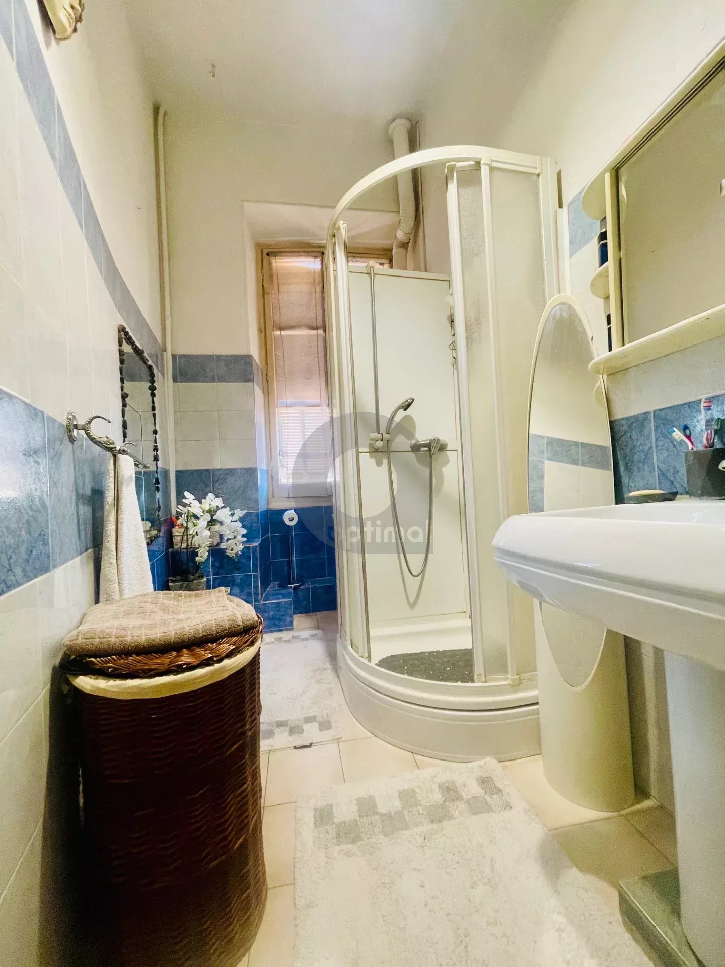 SUPERBE APPARTEMENT DE 5 PIECES – centre ville