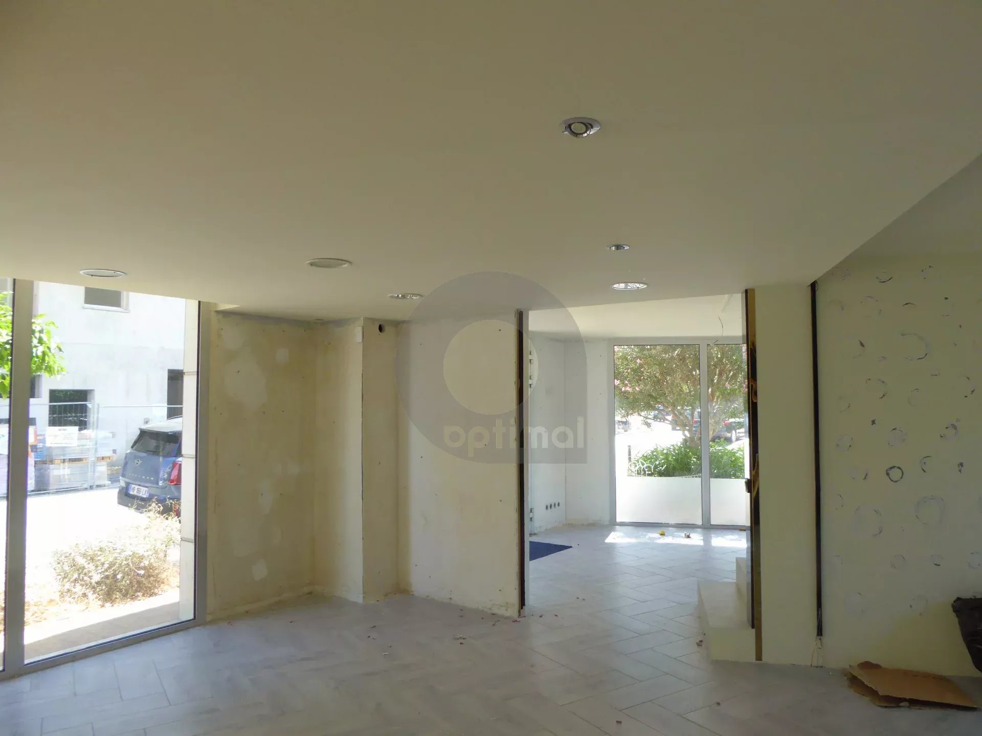 MENTON EXCLUSIVITE LOCAUX PROFESSIONNELS 212 M2