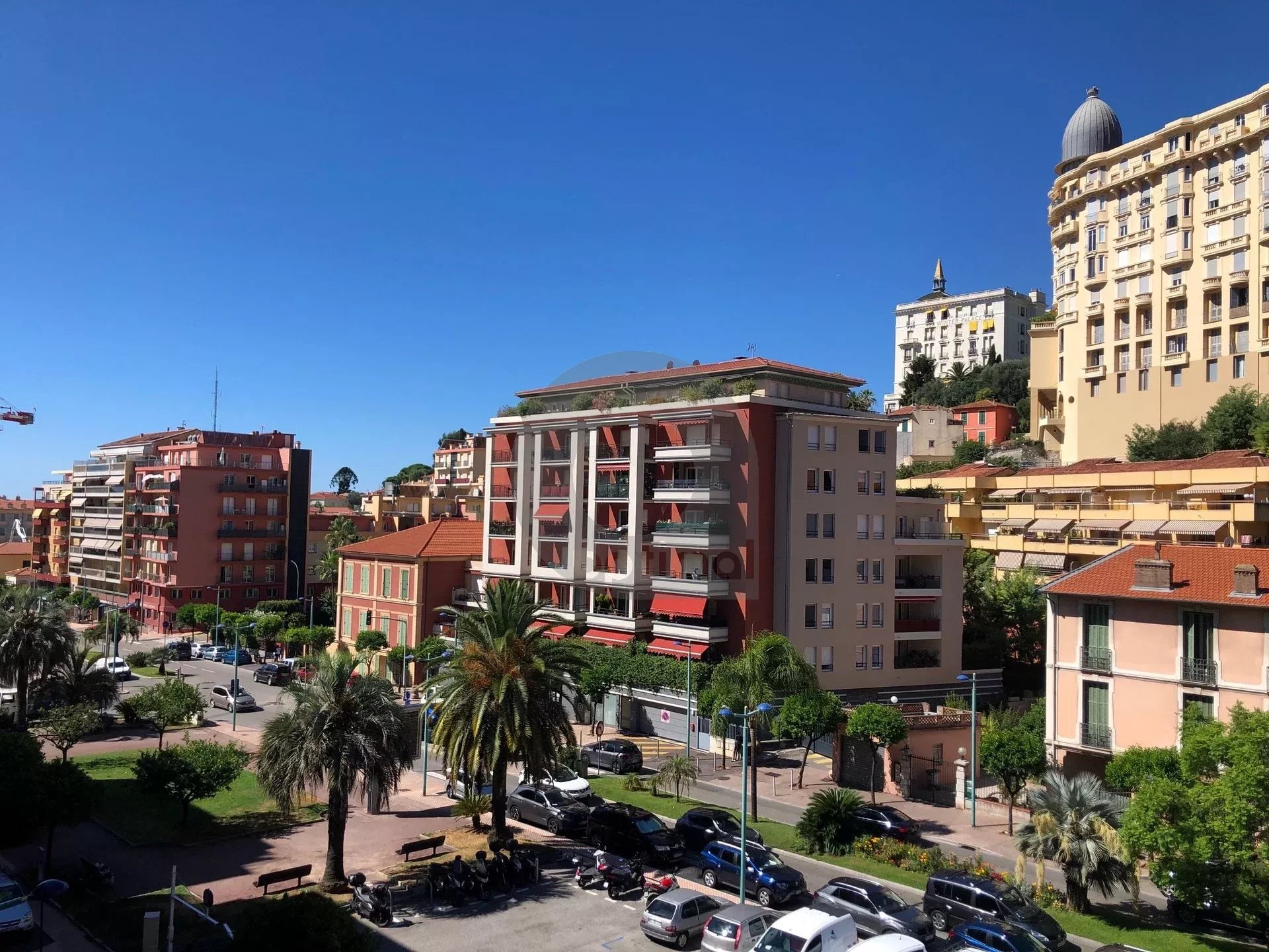 36320d17ec9e680de928dbc06d97a965_da64890fc4_1920-original-173176-0.jpg Appartement lumineux avec terrasse à Menton
