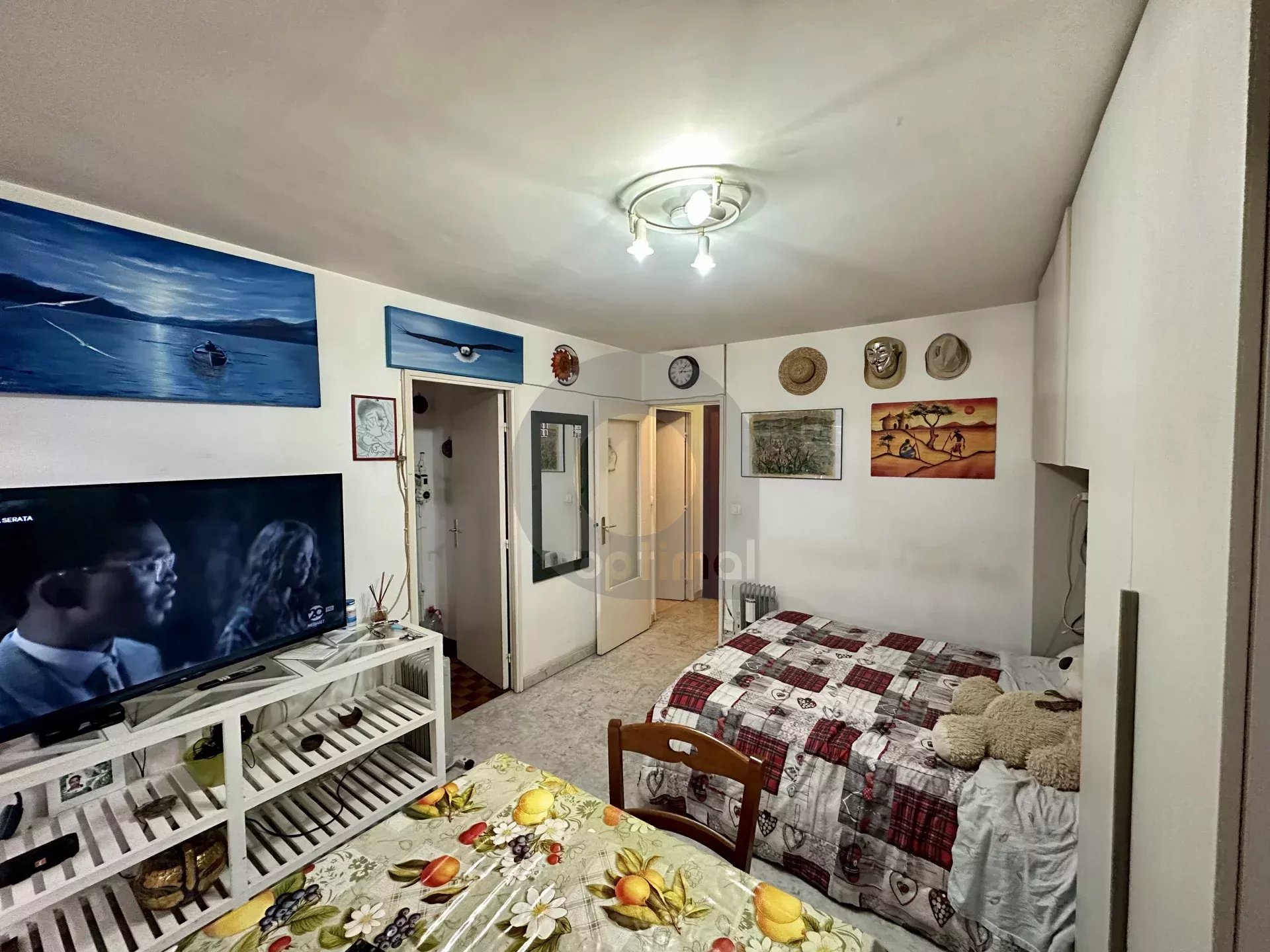 Studio Menton centre proche mer