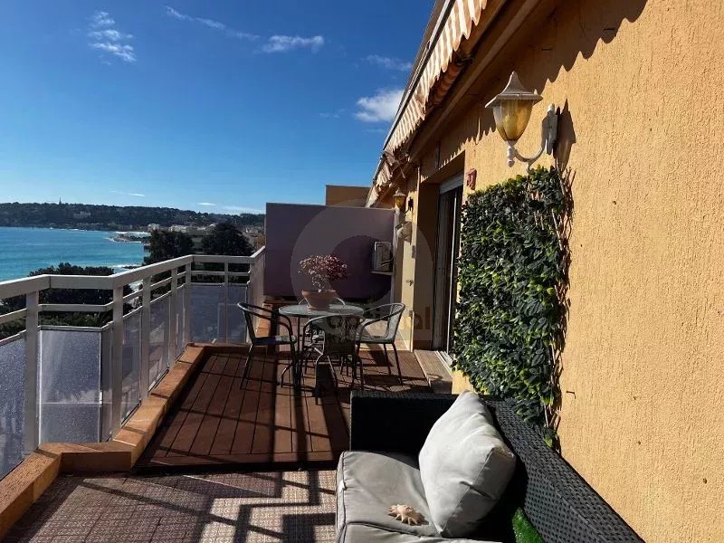 RARE – DERNIER ETAGE