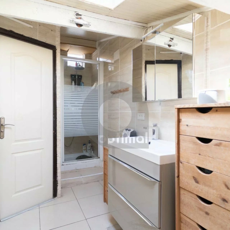 APPARTEMENT CASTELLAR 5 PIECES TRIPLEX