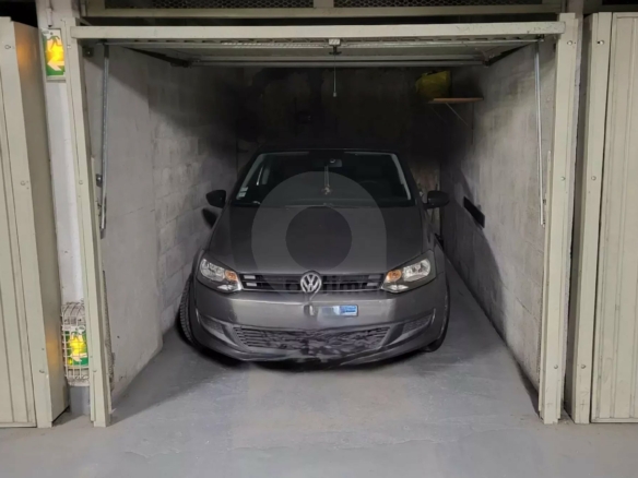 Menton centre – garage – nue propriété