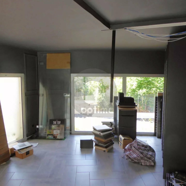 MENTON EXCLUSIVITE LOCAUX PROFESSIONNELS 212 M2