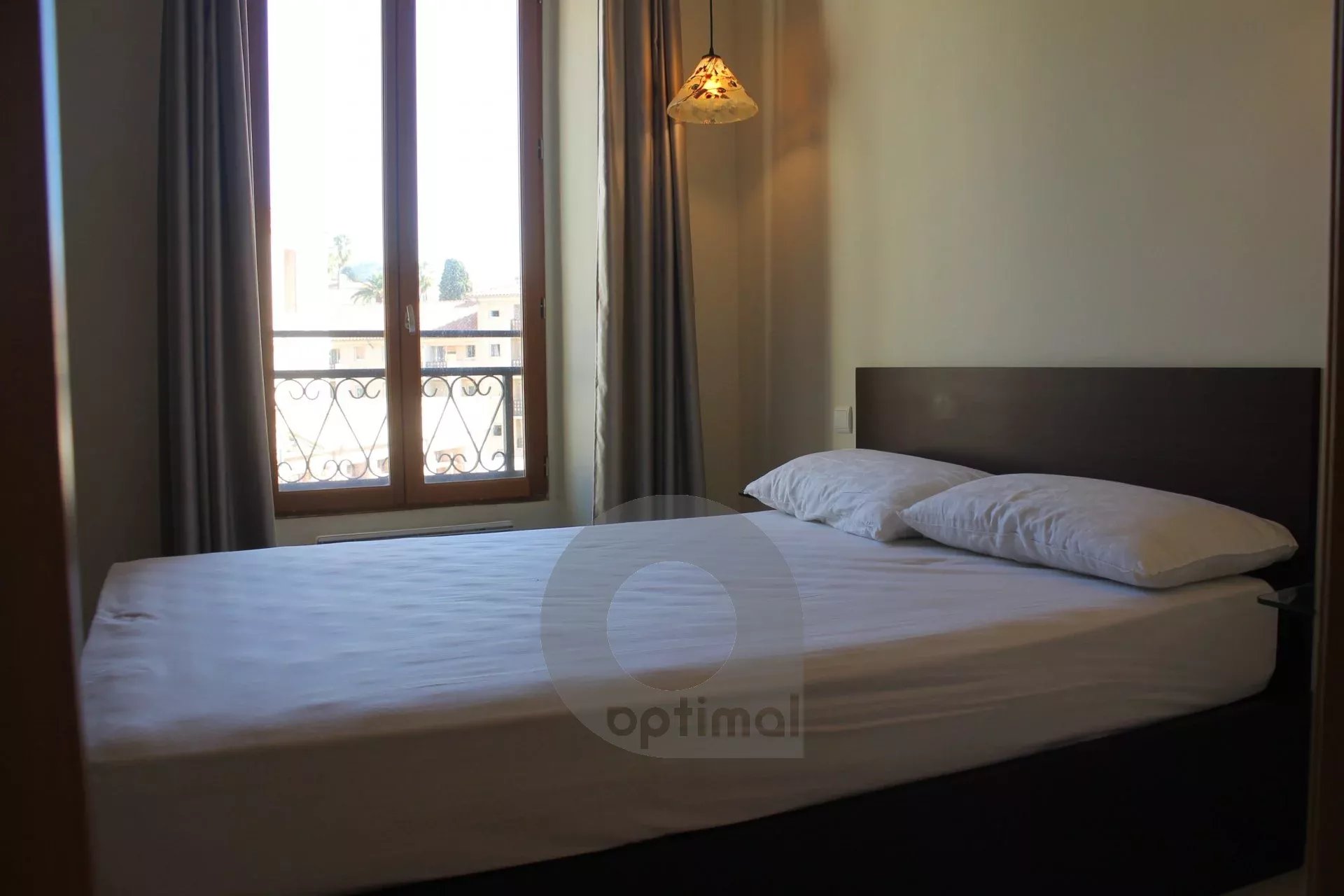 plein centre ville de Menton appartement 3 pièces