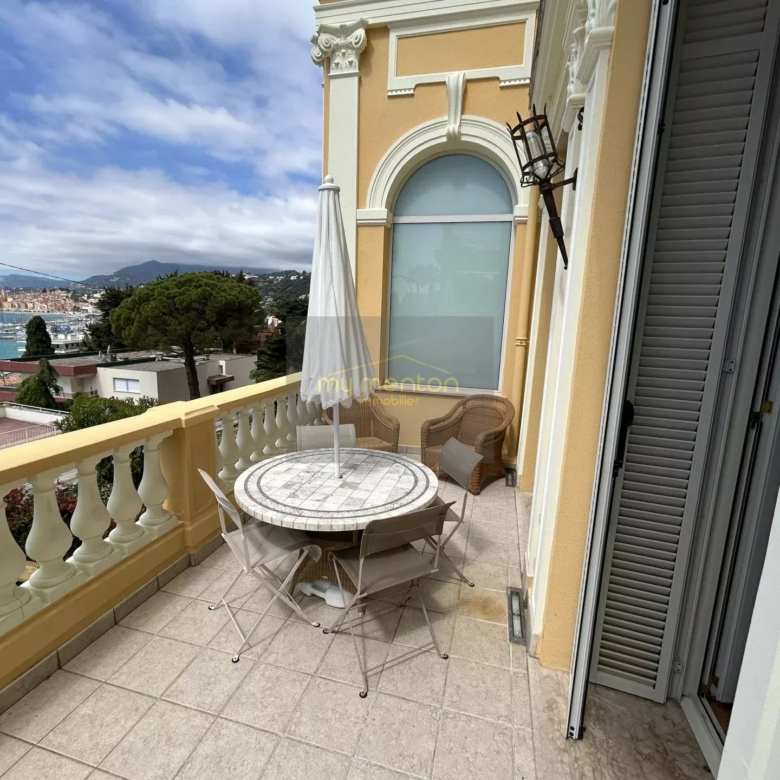 Menton Garavan – Luxueux 3 pièces avec vastes terrasses, vue mer panoramique