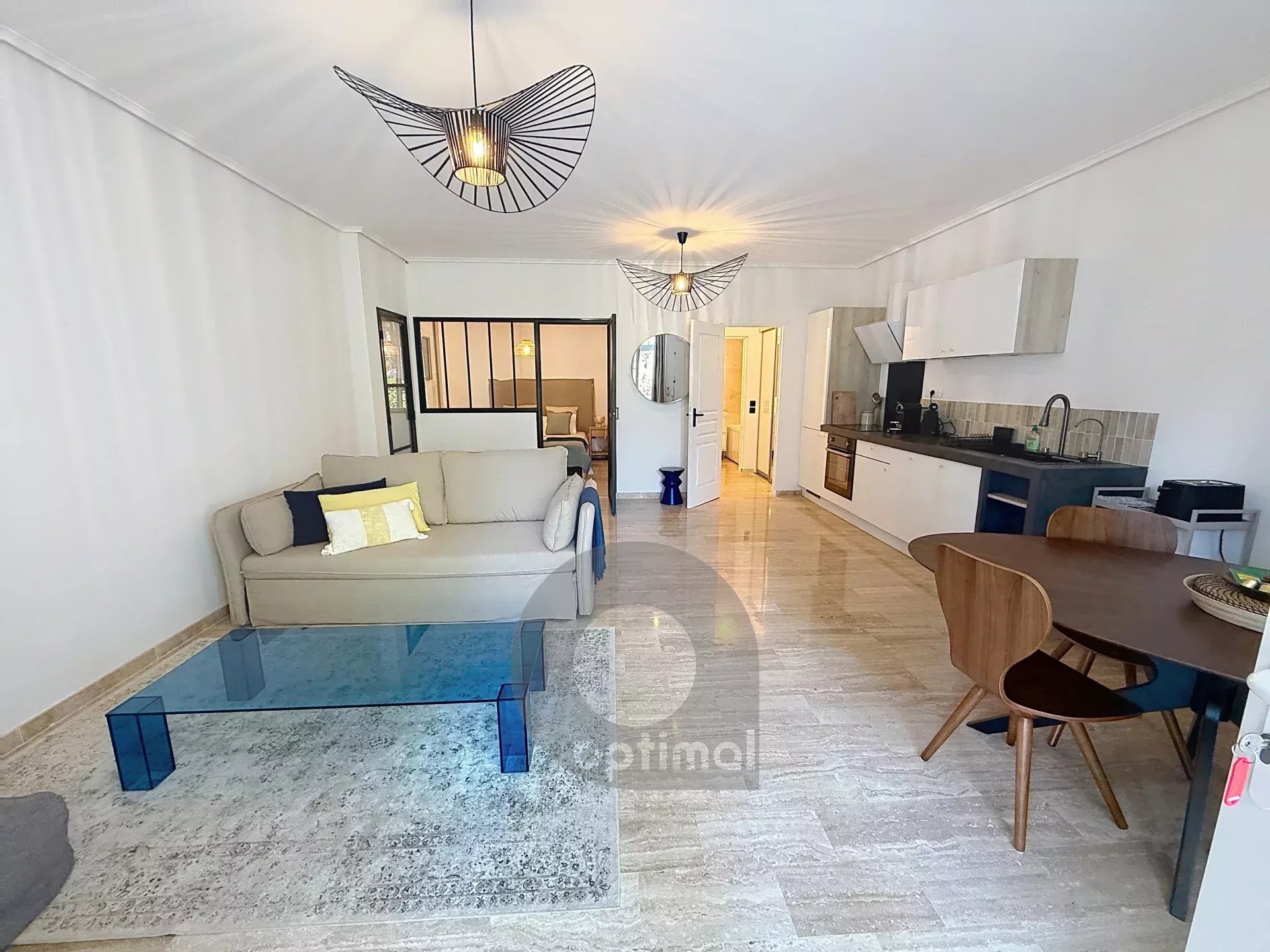 RCM Secteur Cap Martin – Résidence de Prestige – Magnifique 2 pièces en rez-de-jardin