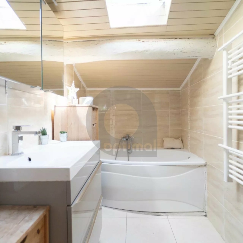 APPARTEMENT CASTELLAR 5 PIECES TRIPLEX