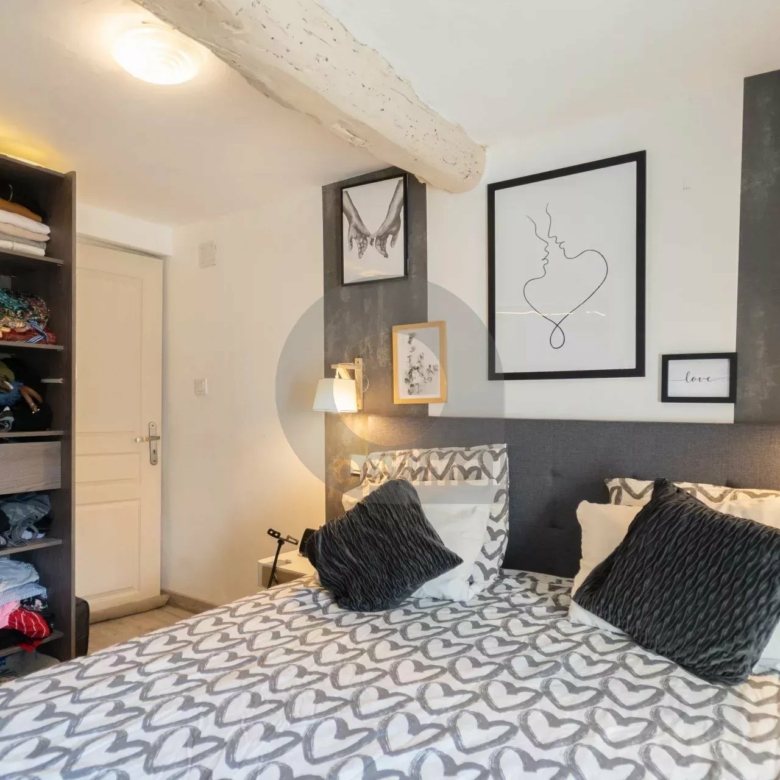 APPARTEMENT CASTELLAR 5 PIECES TRIPLEX