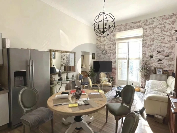 MENTON QUARTIER RIVIERA: VENTE DE LA NUE-PROPRIETE D’UN TRES BEL APPARTEMENT AVEC PARKING