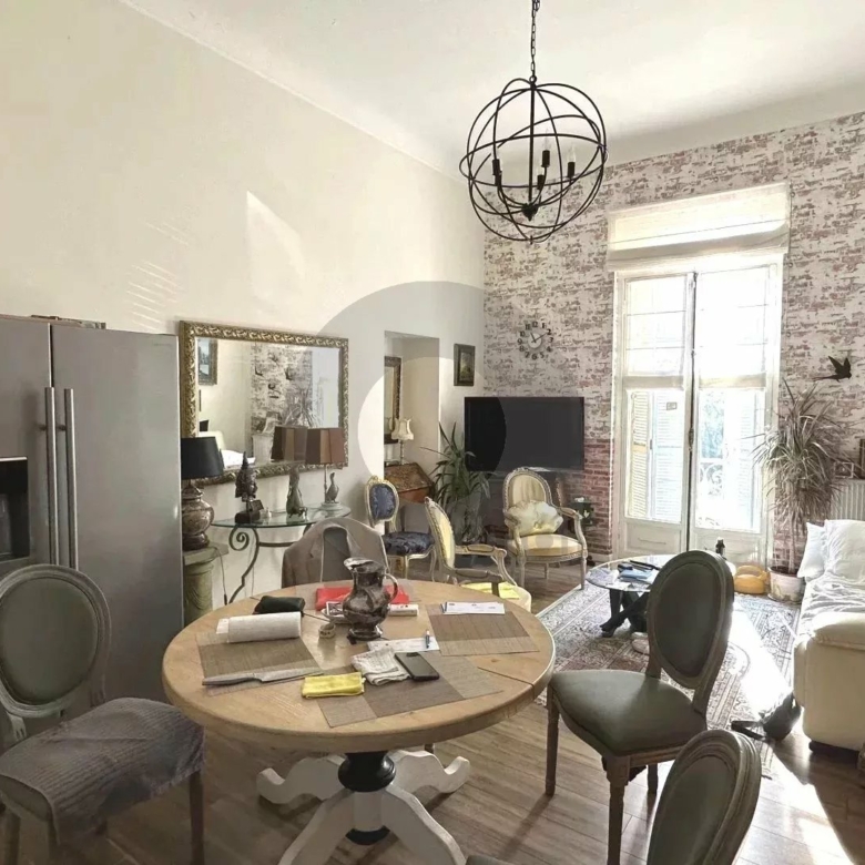 MENTON QUARTIER RIVIERA: VENTE DE LA NUE-PROPRIETE D’UN TRES BEL APPARTEMENT AVEC PARKING
