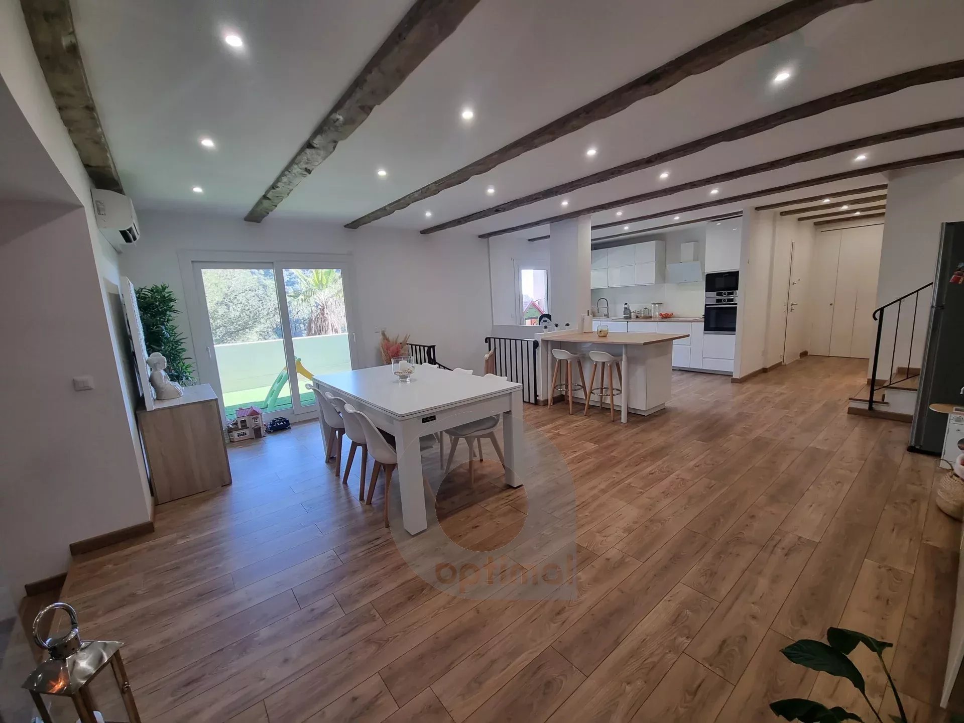 CASTELLAR – villa à 250 mètres de Menton