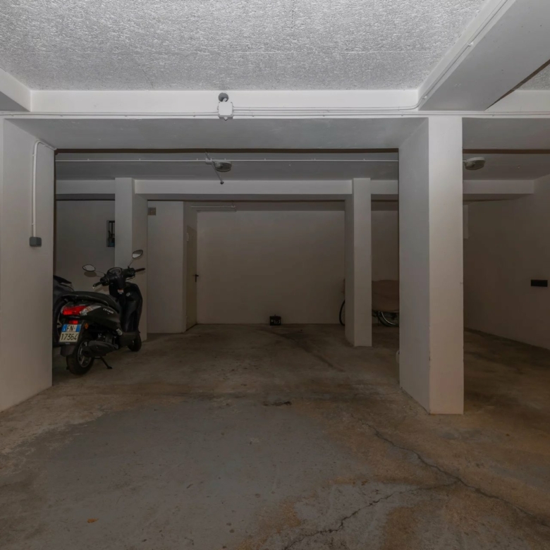 ROQUEBRUNE CAP-MARTIN – APPARTEMENT TROIS PIECES AVEC GRANDE TERRASSE, DEPENDANCE, CAVE ET PARKING