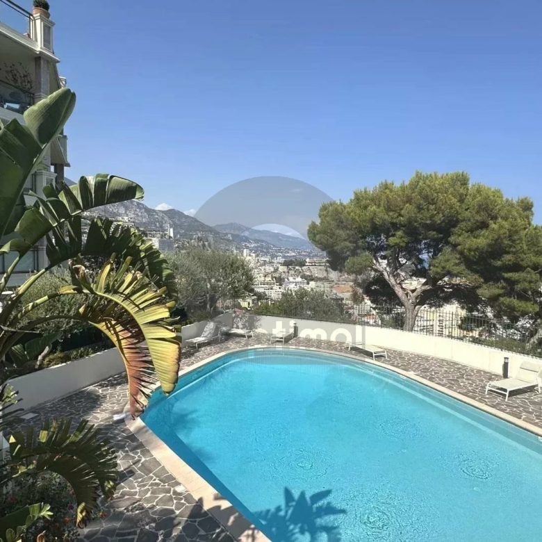 CAP-D’AIL: A deux pas de MONACO bel appartement 2 pièces avec piscine dans résidence de grand standing