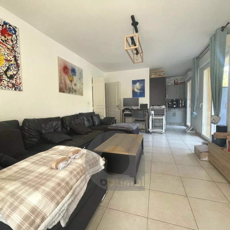 RCM Secteur Antoine Peglion – 2 pièces avec terrasse – Garage