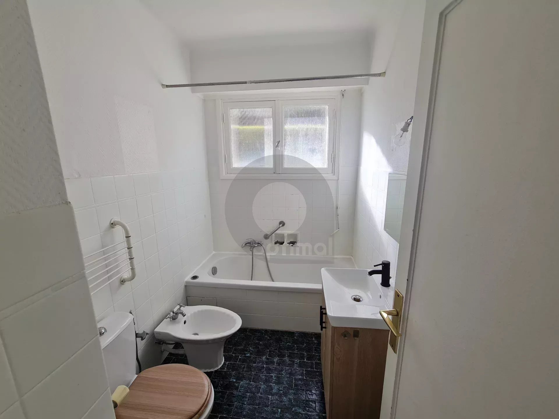APPARTEMENT QUATRE PIECES MENTON COURS DU CENTENAIRE
