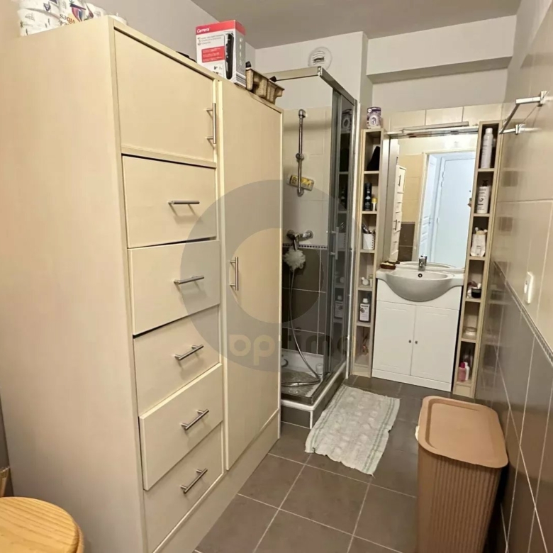 MENTON BORRIGO: AGREABLE STUDIO AVEC BALCON