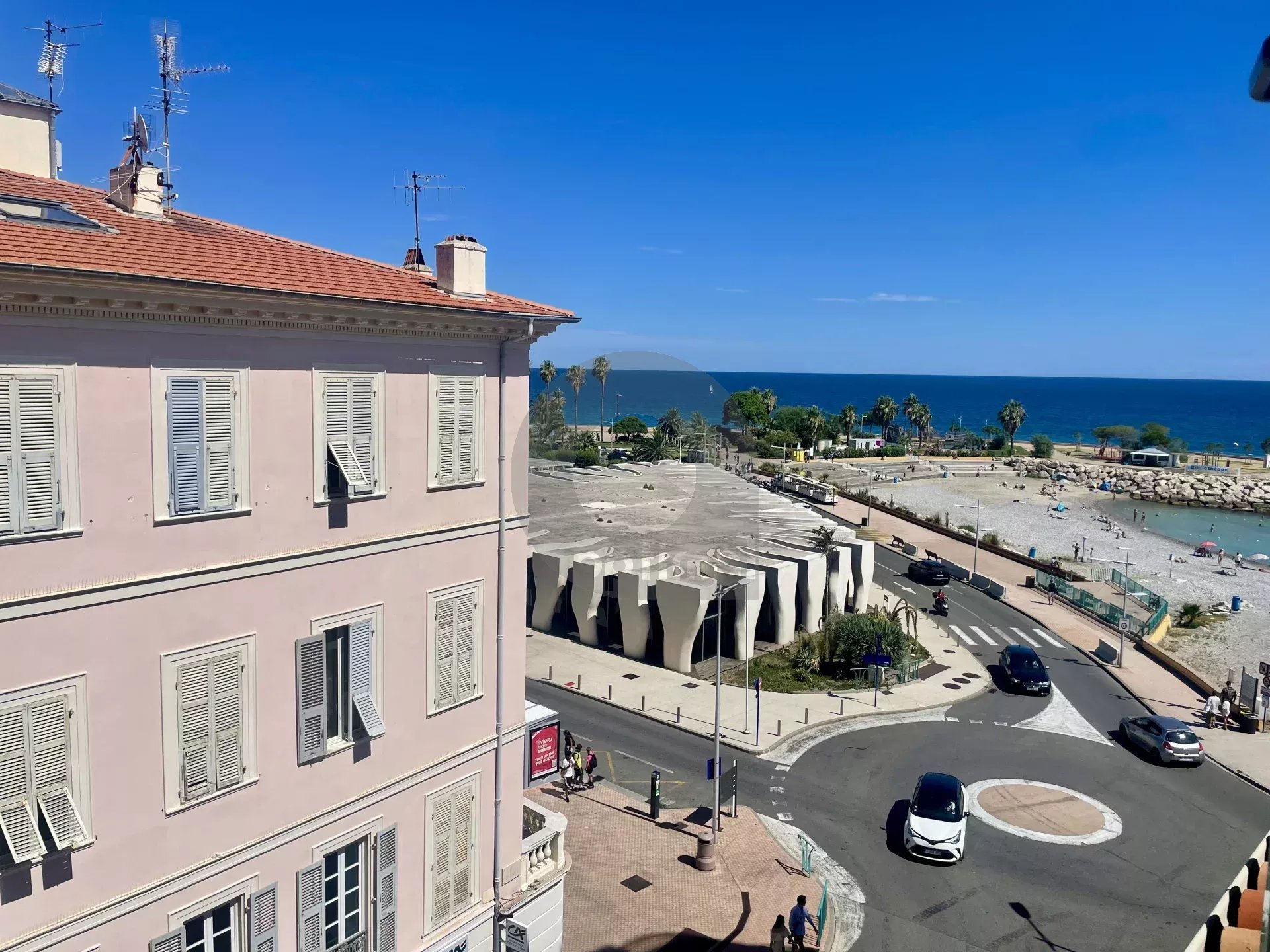 Exclusivité : Menton Centre charmant 3P