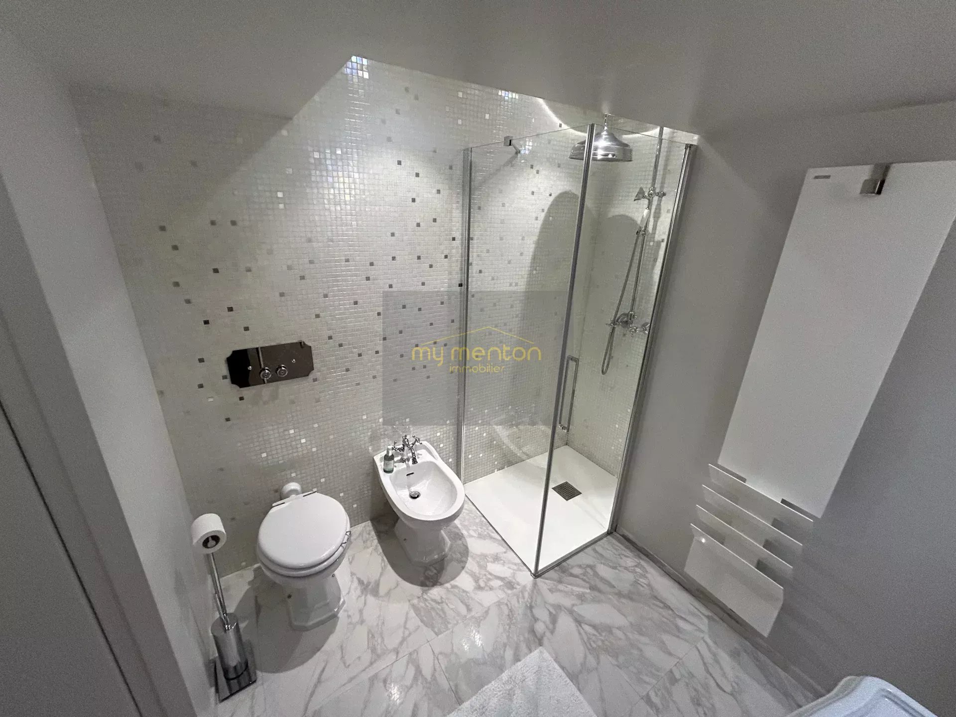 Menton Garavan – Luxueux 3 pièces avec vastes terrasses, vue mer panoramique