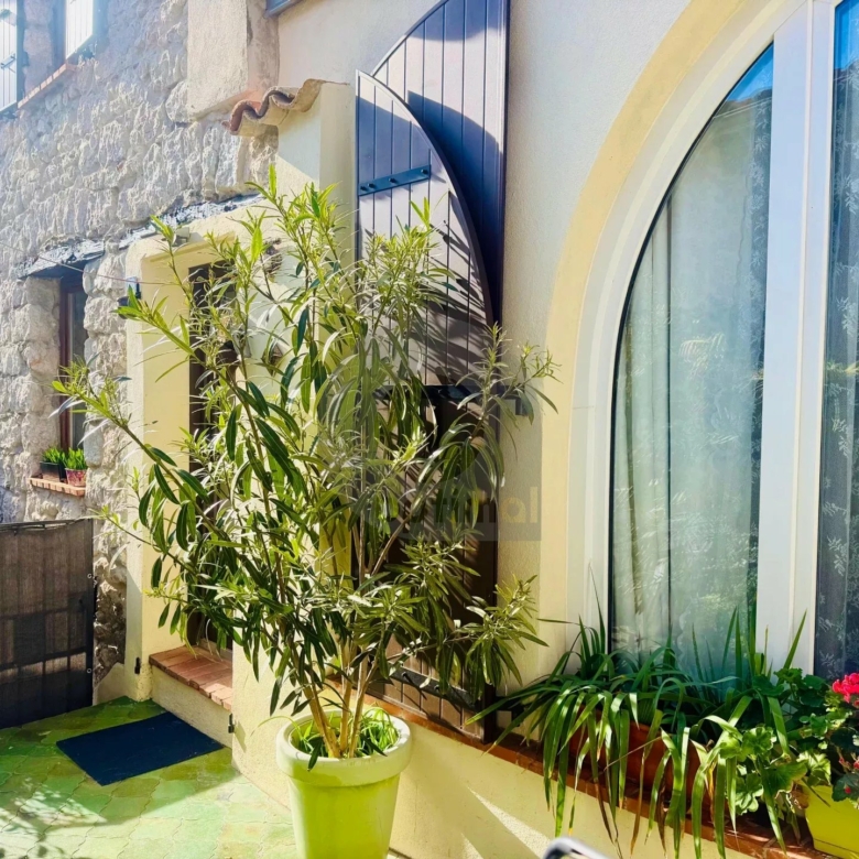 MAISON 4 PIECES 71m2 GORBIO TERRASSE VUE MER
