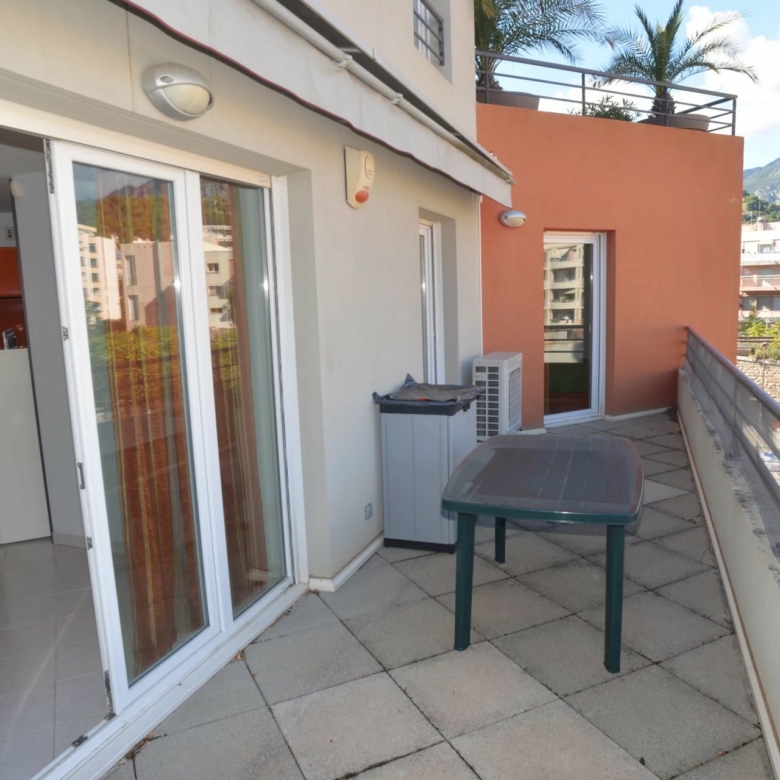 APPARTEMENT TROIS PIECES CARNOLES – ROQUEBRUNE CAP MARTIN