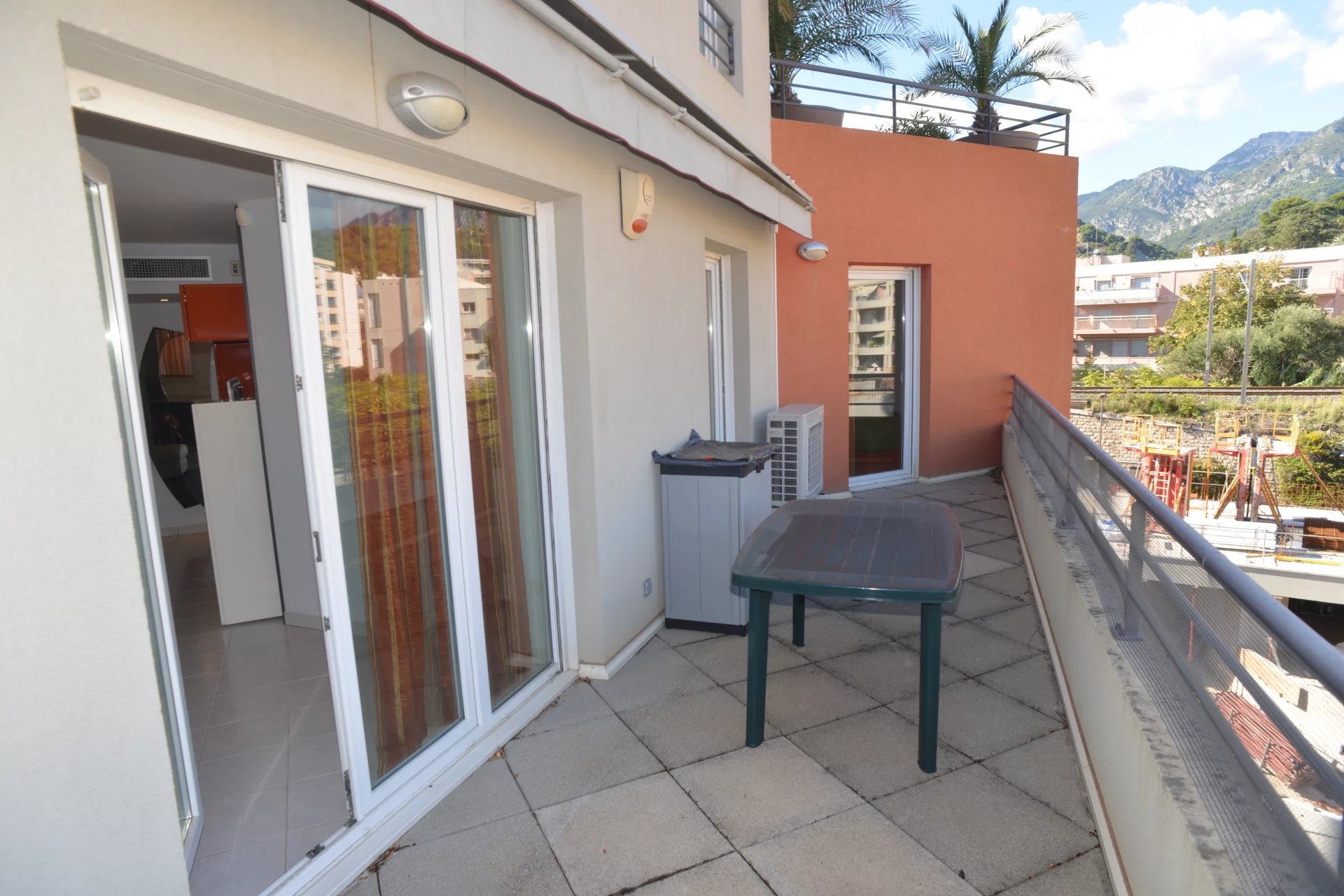 APPARTEMENT TROIS PIECES CARNOLES – ROQUEBRUNE CAP MARTIN