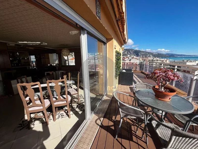 RARE – DERNIER ETAGE