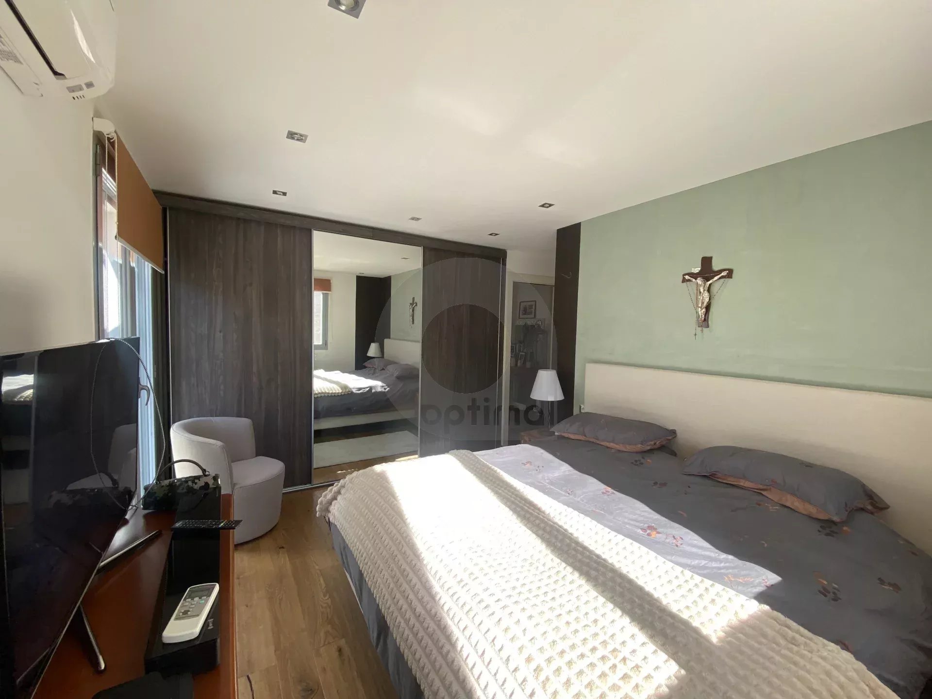 A VENDRE – BELLE MAISON AU CALME CADRE VERDOYANT