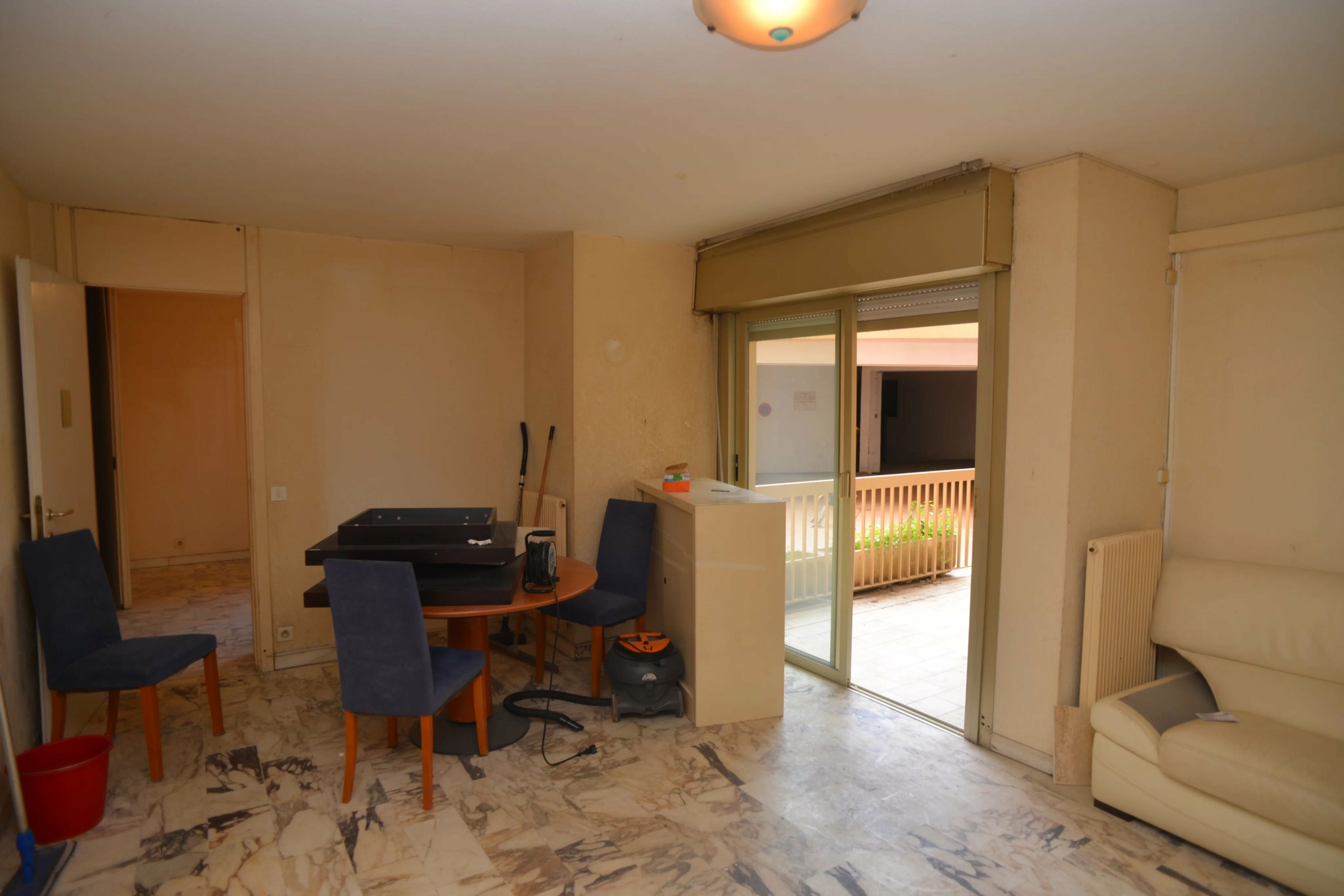 Menton – appartement deux pièces bord de mer à Garavan