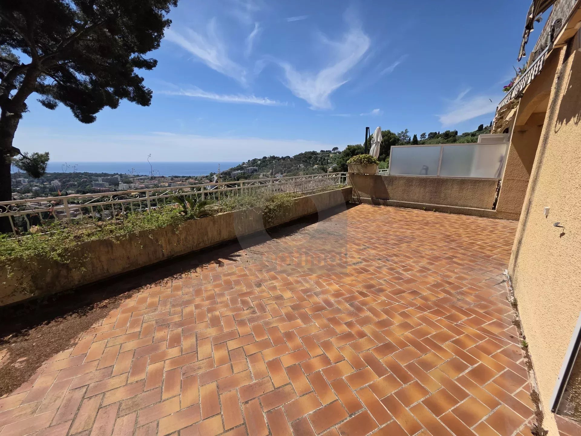 VILLA JUMELEE ROQUEBRUNE CAP MARTIN HAMEAU