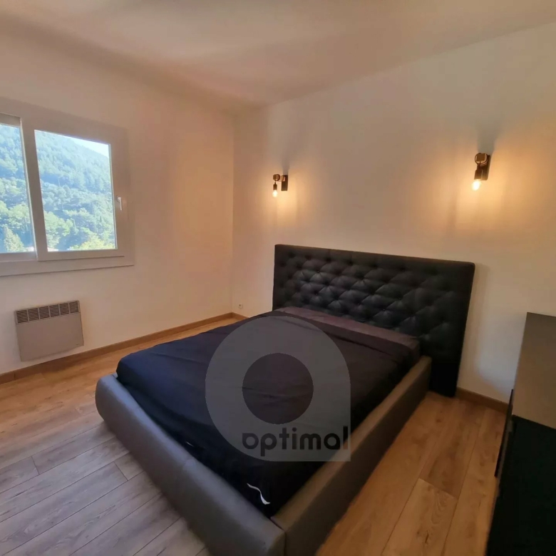 CASTELLAR – villa à 250 mètres de Menton