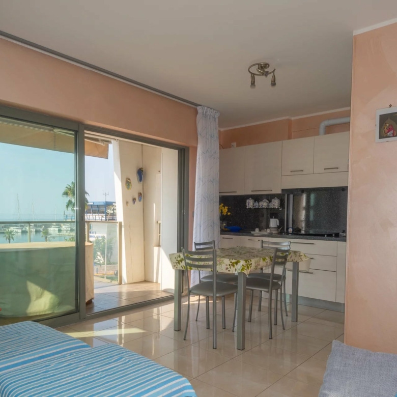 MENTON GARAVAN FRONT DE MER