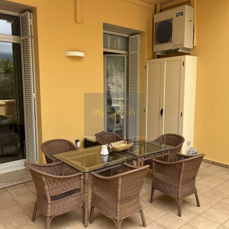 Menton Garavan – Luxueux 3 pièces avec vastes terrasses, vue mer panoramique