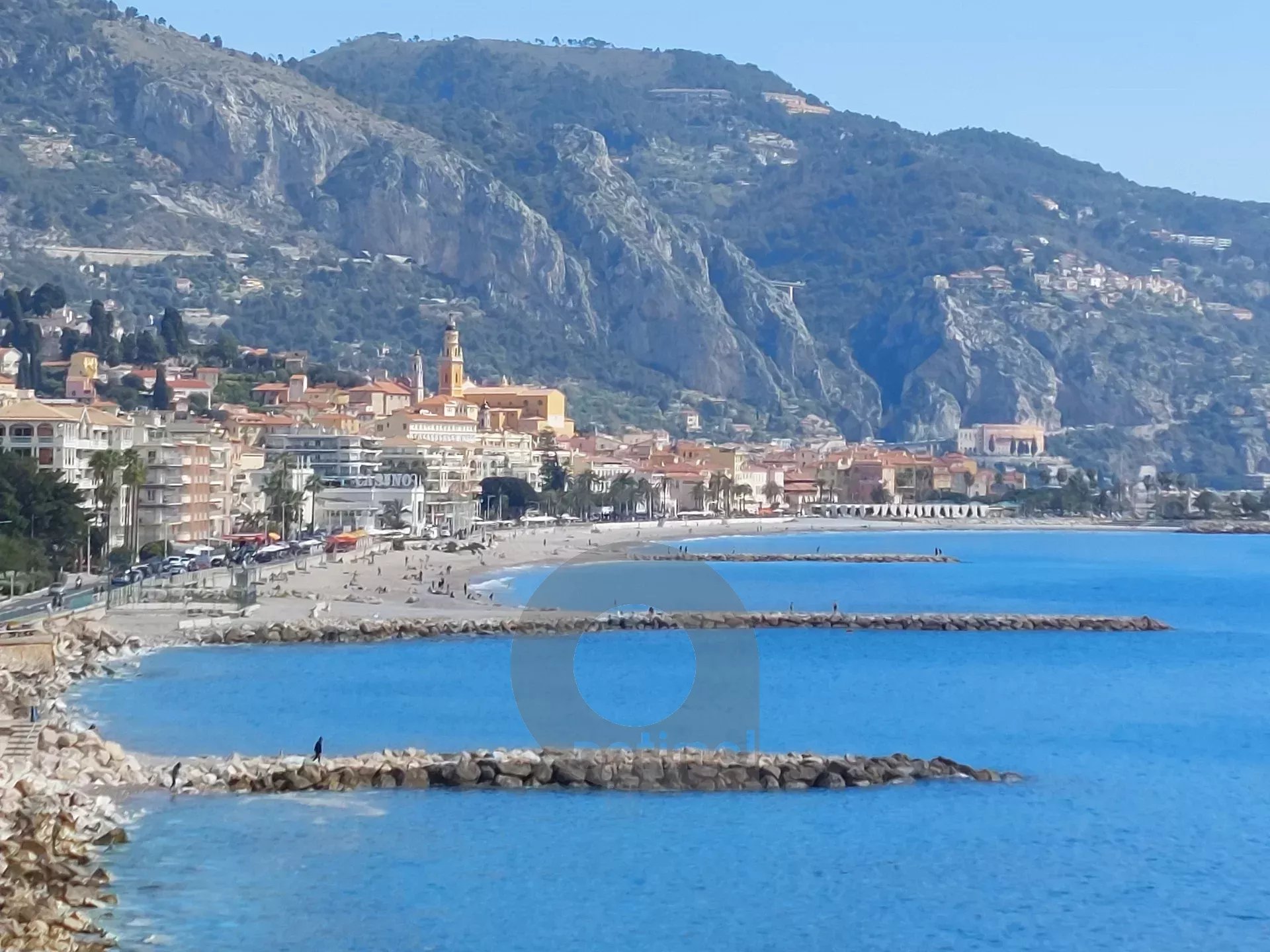 MENTON 3 pièces front de mer