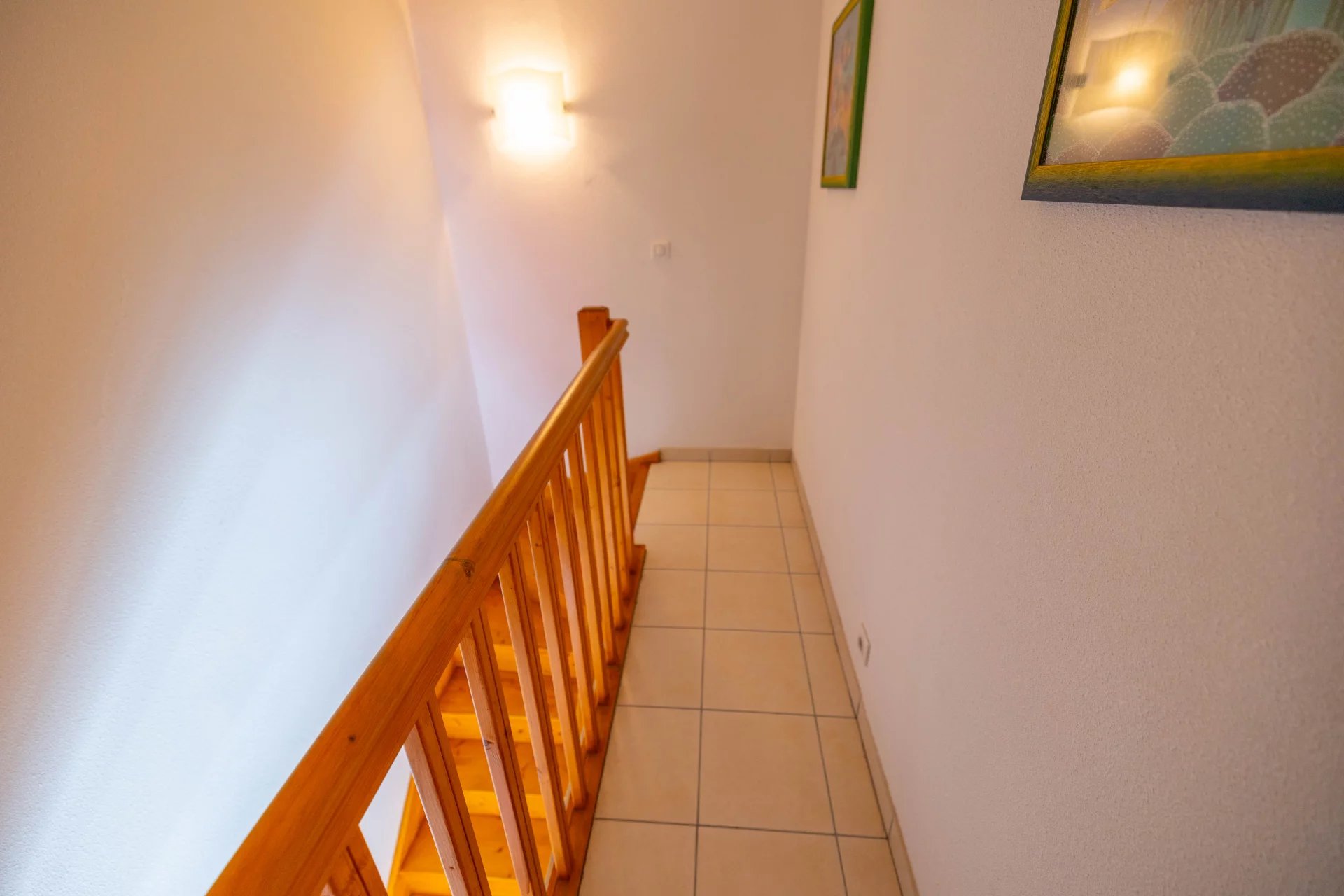 Charmant duplex 3 pièces avec terrasse et parking – Menton centre