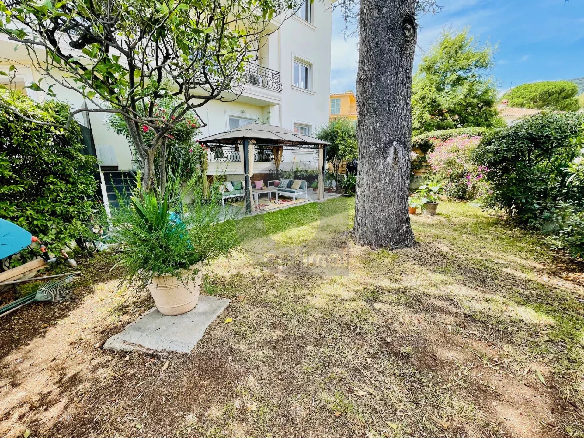 3 pièces plateau du Cap Martin avec JARDIN