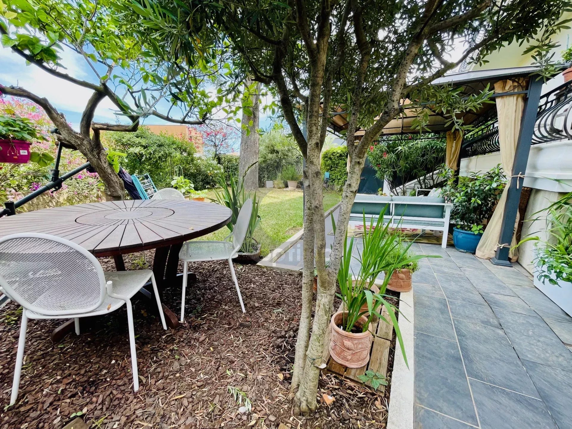 3 pièces plateau du Cap Martin avec JARDIN