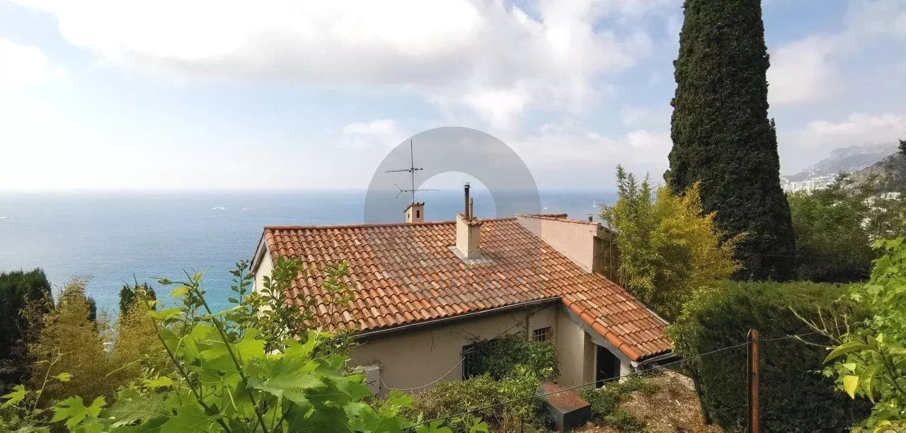 Roquebrune Cap-Martin : Villa 160 m² habitable avec vue panoramique mer et Monaco: