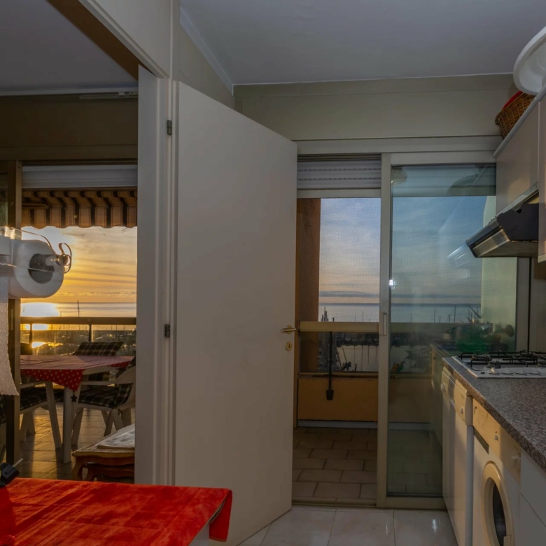 Appartement à vendre à Menton vue panoramique Mer et Vieille Ville