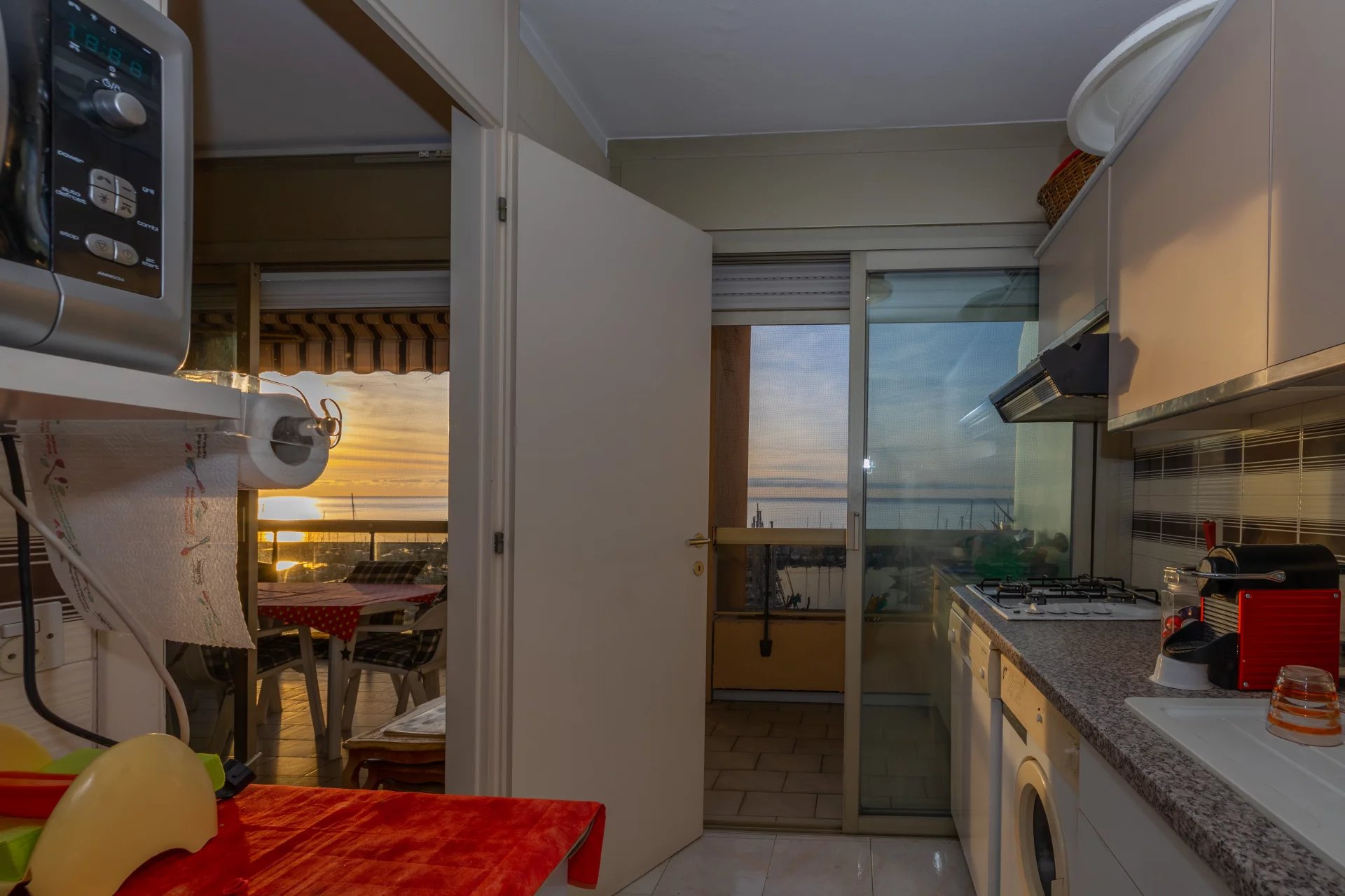 Appartement à vendre à Menton vue panoramique Mer et Vieille Ville