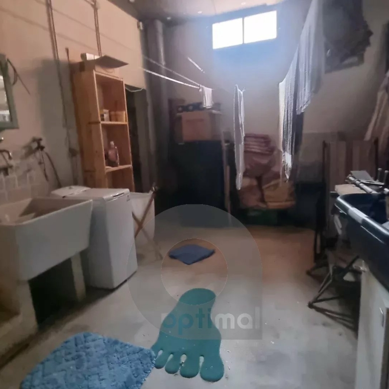 Propriété CASTELLAR villa 188 m² bassin terrain vue mer
