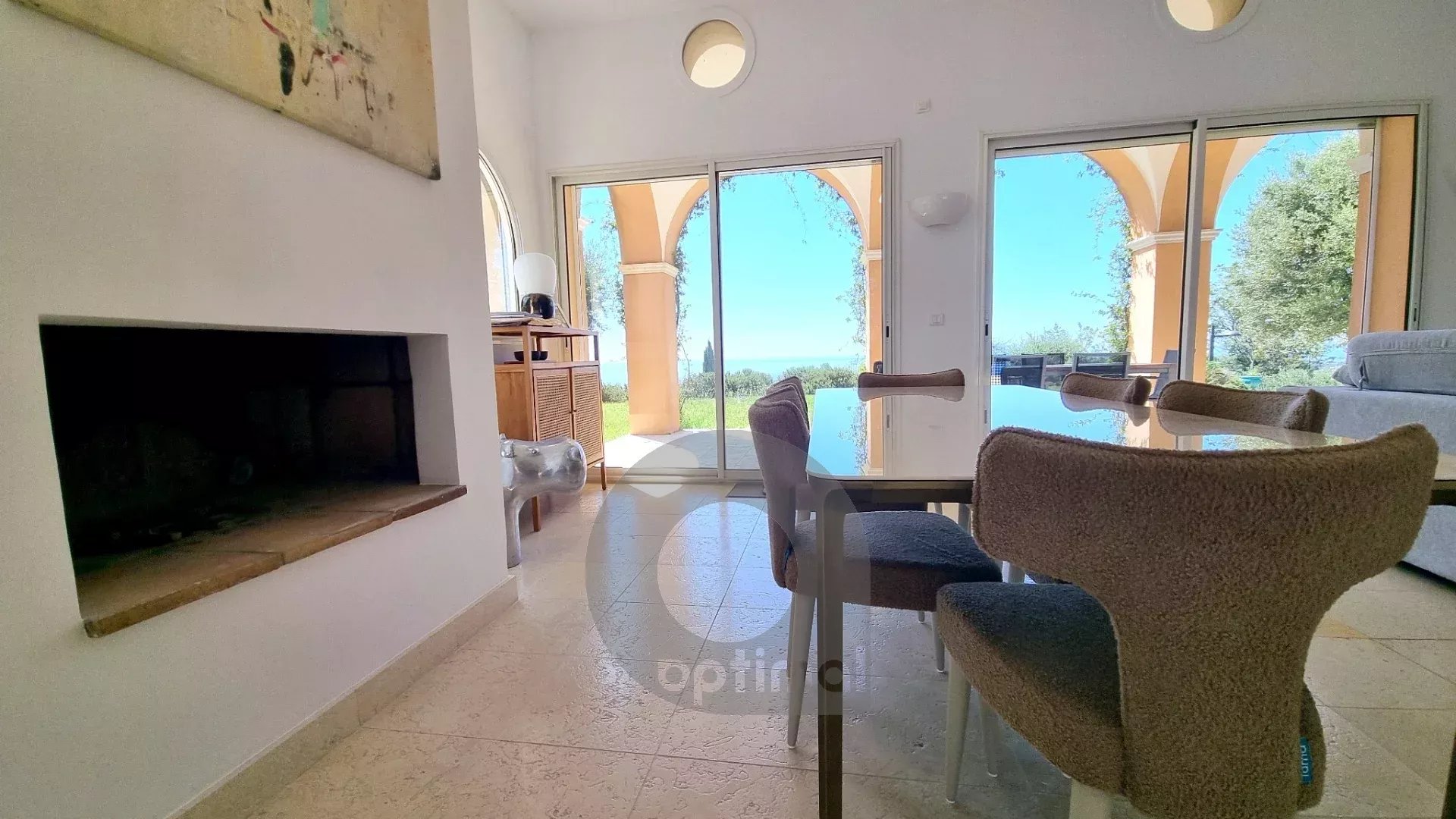 Menton – Propriété de caractère avec vue mer panoramique et permis purgé