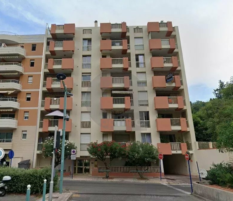 Location Garage / Parking à Menton