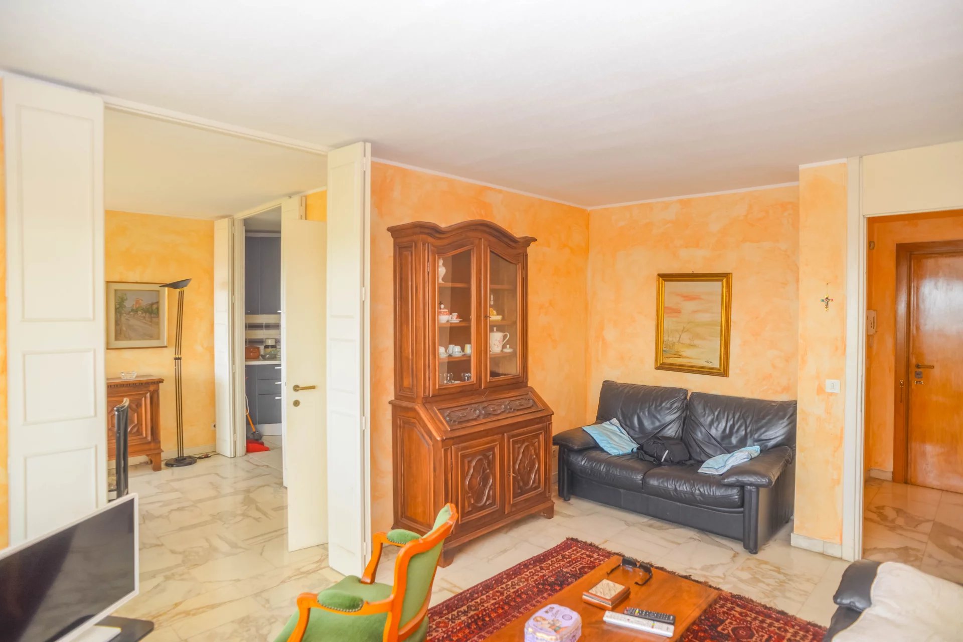 Menton – appartement trois pièces front de mer à Garavan