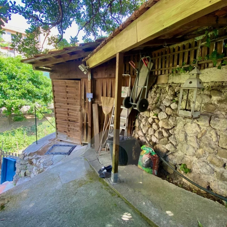Maison individuelle 4 pièces – Terrasse & Piscine – Accès pédestre