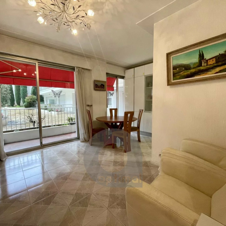 Menton Garavan – Studio parfaitement équipé avec Balcon – Cave