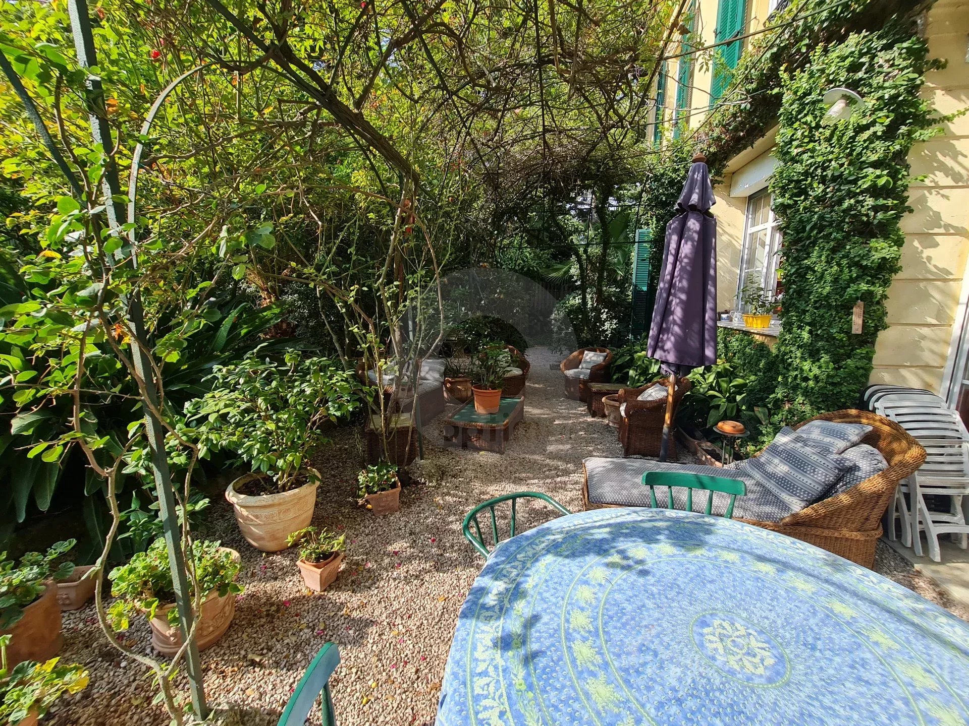 GRANDE VILLA ROQUEBRUNE CAP MARTIN PISCINE POOL HOUSE