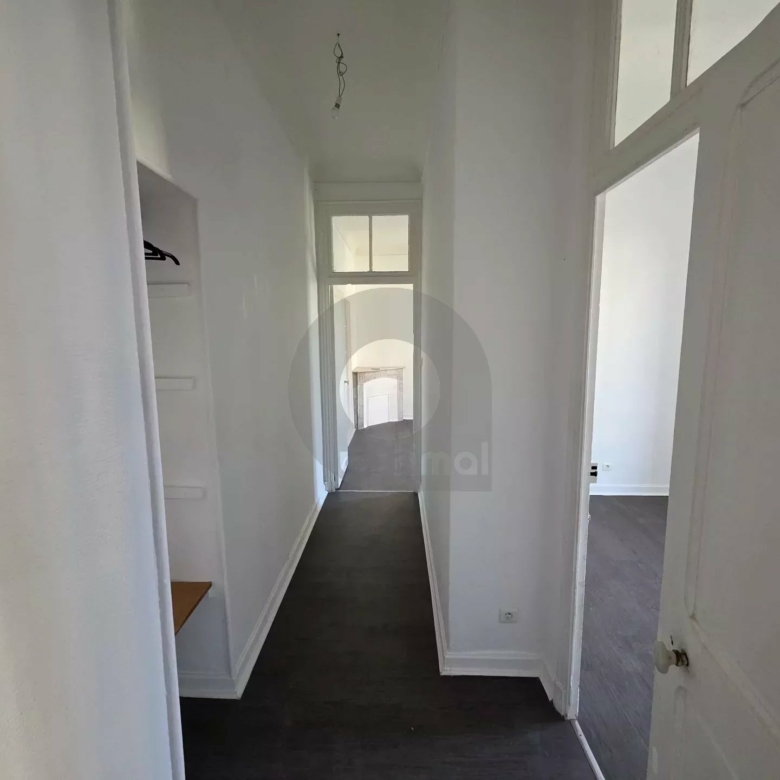 APPARTEMENT TROIS PIECES TERRASSE MENTON PROCHE CENTRE