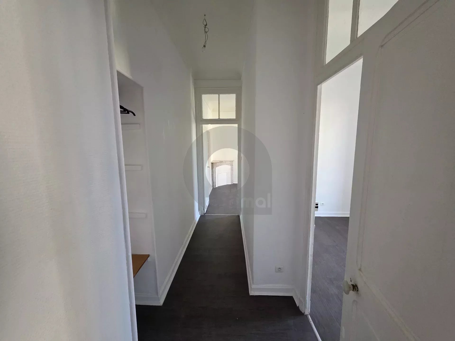APPARTEMENT TROIS PIECES TERRASSE MENTON PROCHE CENTRE